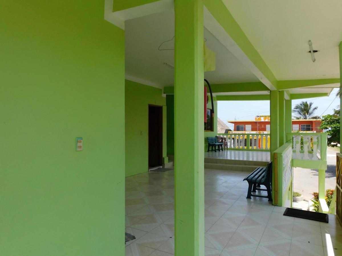 Casa De Huespedes Yoli By Rotamundos Hotel Playa Chachalacas Exterior photo