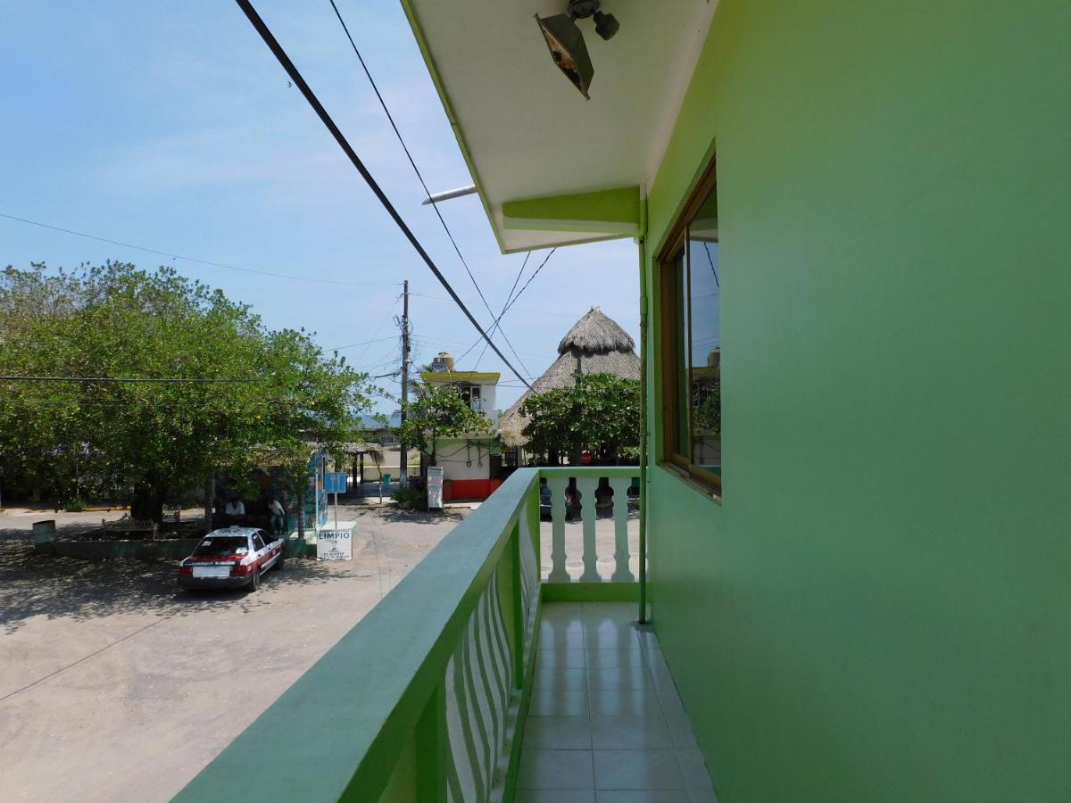 Casa De Huespedes Yoli By Rotamundos Hotel Playa Chachalacas Exterior photo