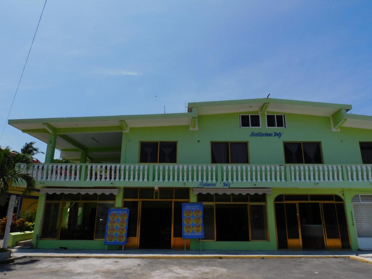 Casa De Huespedes Yoli By Rotamundos Hotel Playa Chachalacas Exterior photo